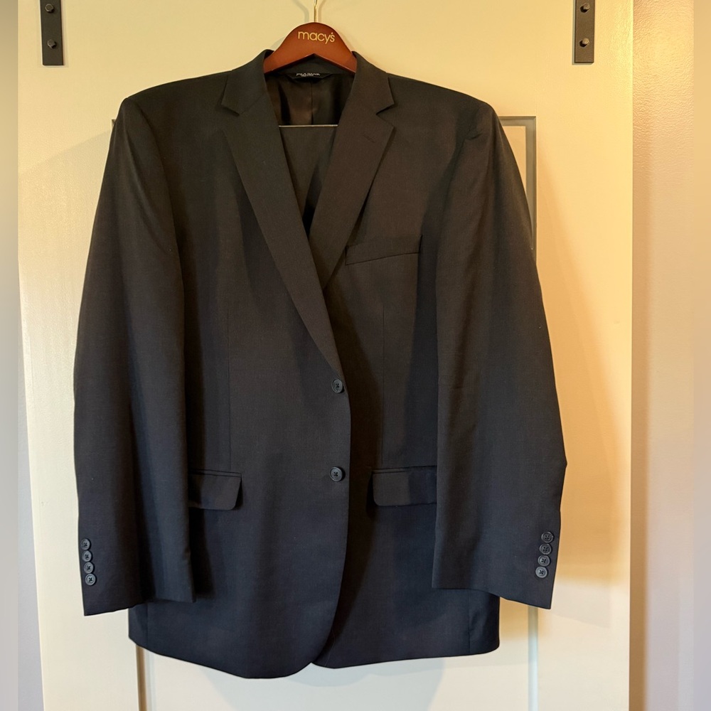 Jos.A Banks Men's Classic Black suit